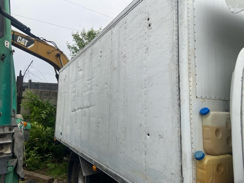 Будка изотермическая, фургон Toyota Dyna XZU302 (б/у)