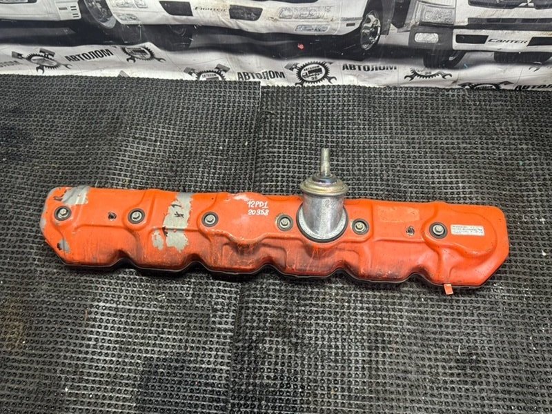 Крышка клапанов Isuzu Giga CXZ72J 12PD1 (б/у)