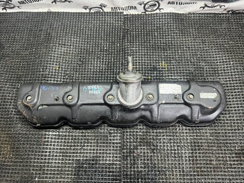 Крышка клапанов Isuzu Giga CYM81V 10PE1 (б/у)