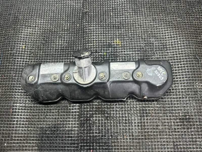 Крышка клапанов Isuzu Giga CXM80 8PE1 (б/у)
