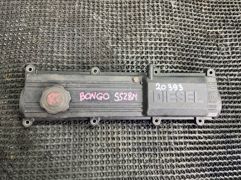 Крышка клапанов Mazda Bongo SS28M R2 (б/у)