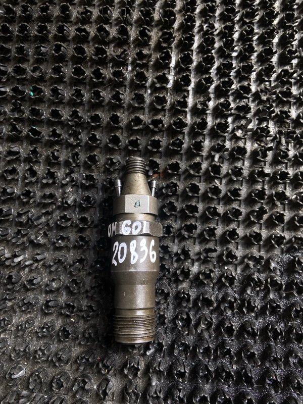 Форсунка топливная Mersedes-Benz 190 W201 OM601 (б/у)