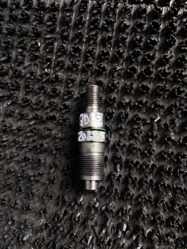 Форсунка топливная Nissan Atlas R4F23 QD32 (б/у)