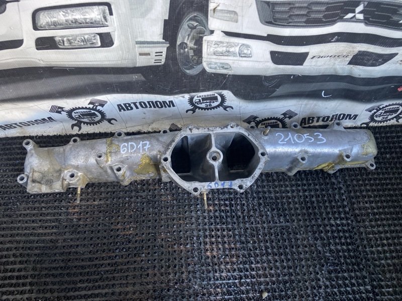 Коллектор впускной Mitsubishi Fuso FK618H 6D17 (б/у)