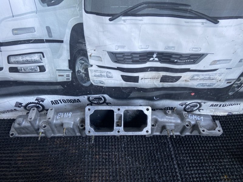 Коллектор впускной Mitsubishi Fuso FK61HK 6M61 (б/у)