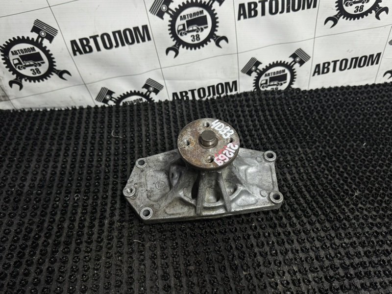 Помпа водяная Mitsubishi Canter FE517B 4D33 (б/у)