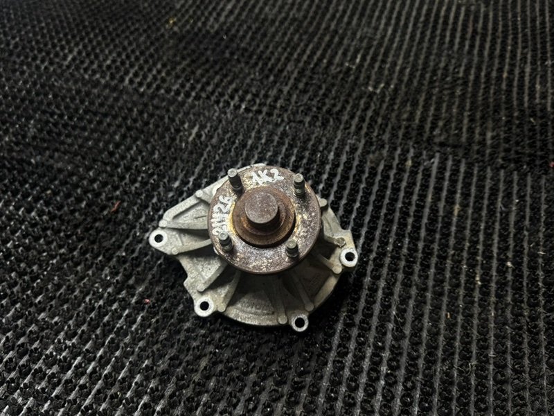 Помпа водяная Toyota Haice KZH116 1KZ (б/у)