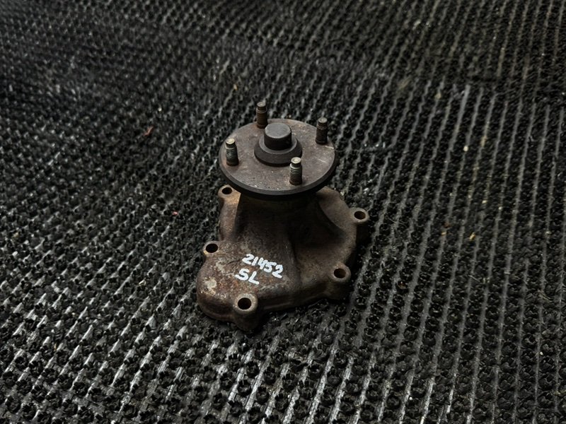 Помпа водяная Mazda Titan WGLAT SL (б/у)