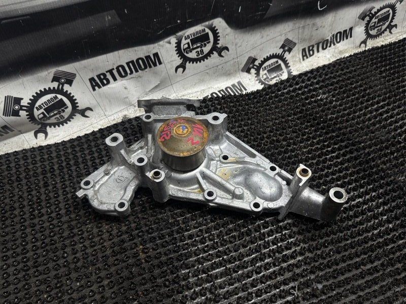 Помпа водяная Toyota Celsior USF10 1UZFE (б/у)