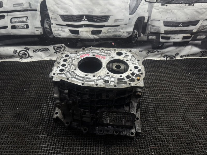 Корпус МКПП Mitsubishi Fuso FK618H 6D17 (б/у)