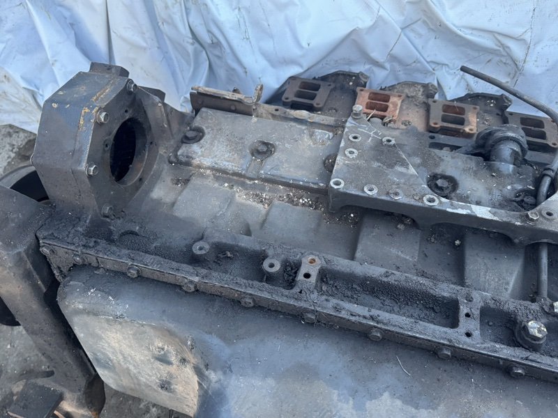 Головка блока цилиндров Komatsu 6D125E-3 (б/у)