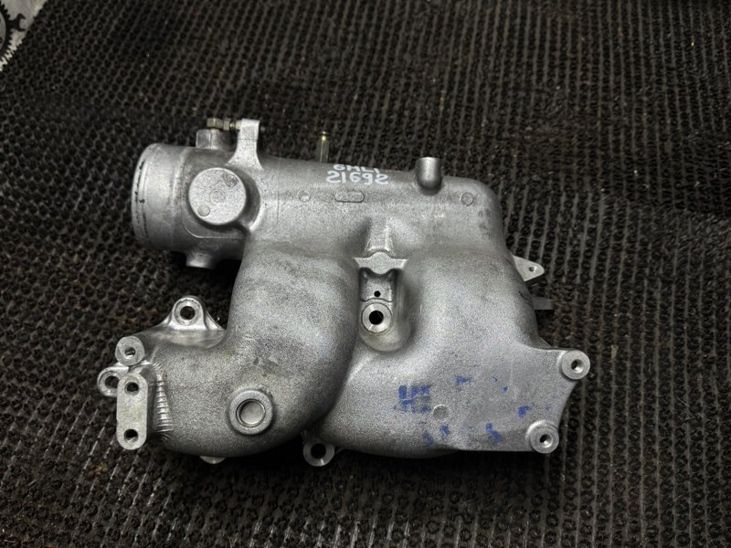Коллектор впускной Isuzu Forward FRR35 6HL1 (б/у)