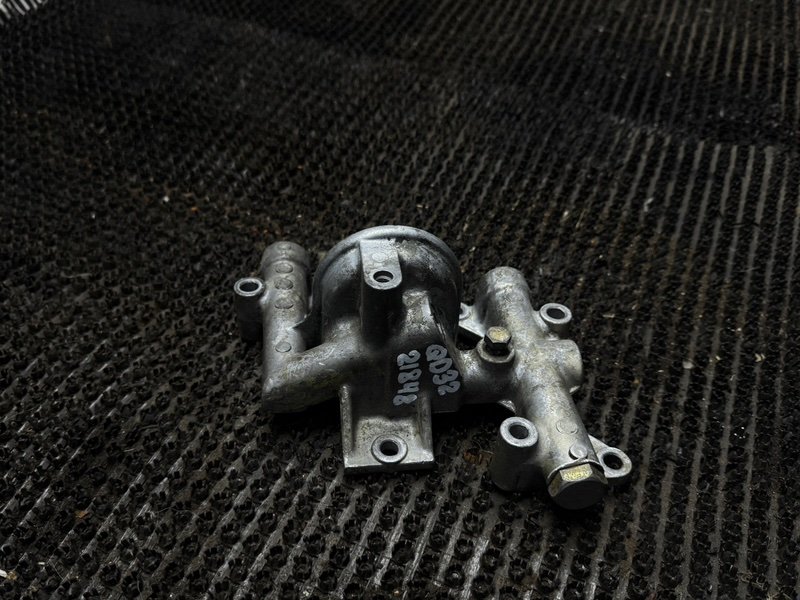 Корпус масляного фильтра Nissan Atlas R4F23 QD32 (б/у)
