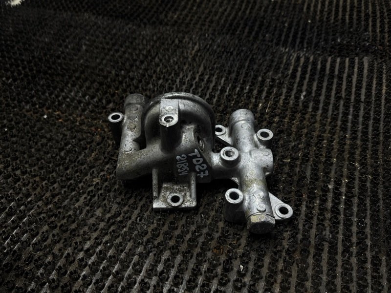Корпус масляного фильтра Nissan Atlas R4F23 TD27 (б/у)