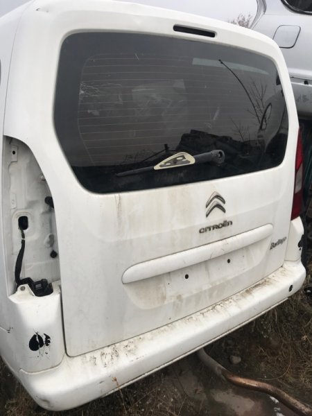 Автомобиль Citroen Berlingo B9 DV6ATED4 2008-2016 года в разбор