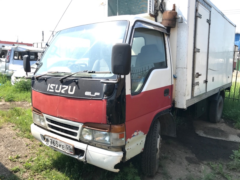 Автомобиль Isuzu Elf NKR66L 4HF1 1993 года в разбор