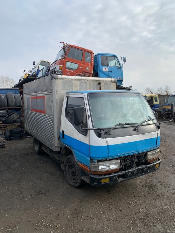 Автомобиль Mitsubishi Canter FE516BT 4D36 1998 года в разбор