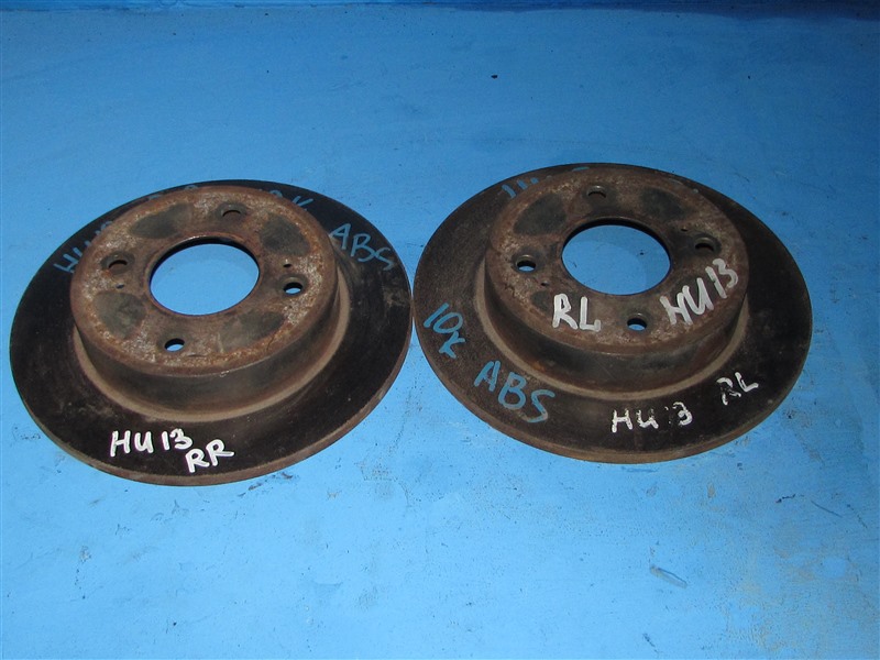Тормозной диск Nissan Bluebird HU13 задний (б/у)