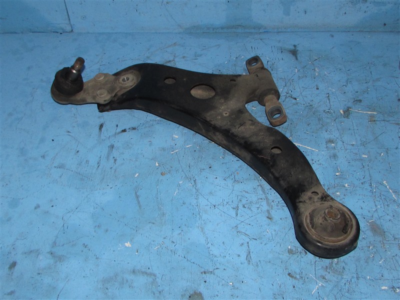 Рычаг передний левый TOYOTA CAMRY ASV50 2AR FE 48068-33070 контрактная