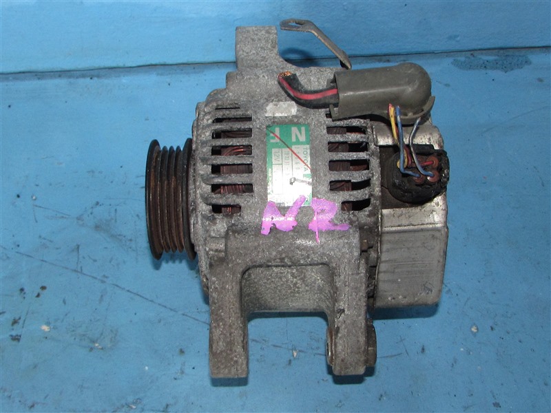 Генератор TOYOTA FUNCARGO NCP21 1NZ FE 27060-21111 контрактная