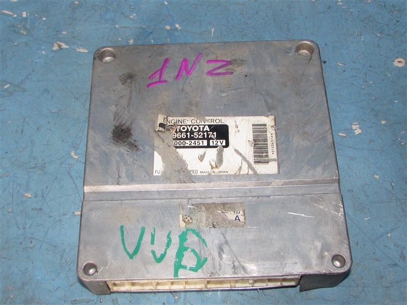 Блок efi TOYOTA PORTE NNP11 1NZ FE 89661-52171 контрактная