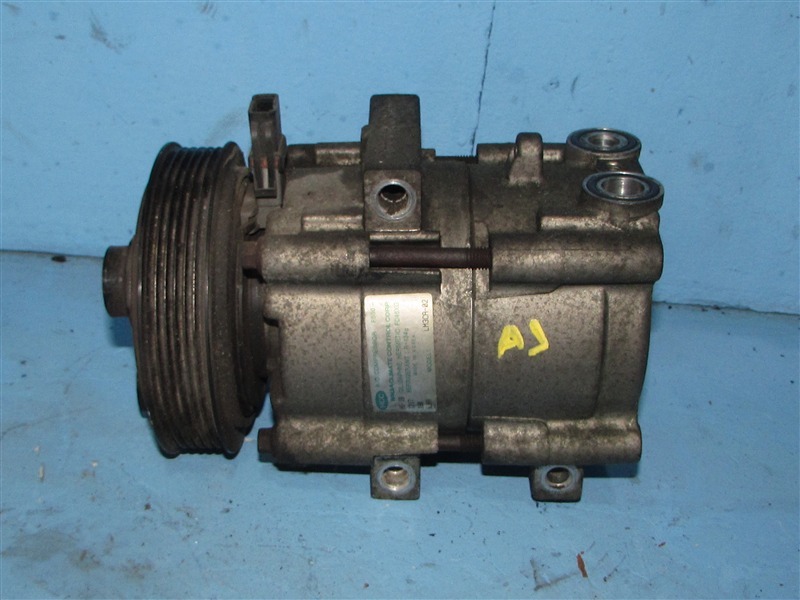 Компрессор кондиционера MAZDA TRIBUTE EPEW AJ LM3CA-02 контрактная