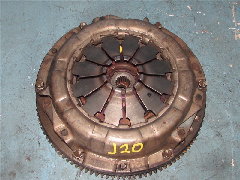 Запчасть маховик SUZUKI Grand Vitara TD54W J20A 2240085F40 контрактная Маховик SUZUKI Grand Vitara TD54W J20A 2240085F40 контрактная