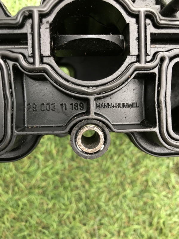 Коллектор впускной A6 C6 2005 седан 5 дв 3.0 BMK