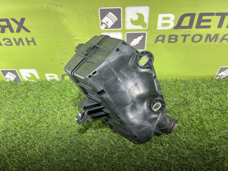 Блок предохранителей volkswagen GOLF BA5
