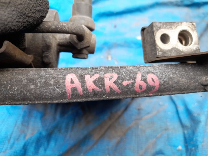 Радиатор кондиционера ISUZU ELF akr69