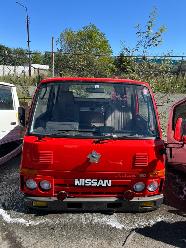 Кабина Nissan Atlas 1991 AMF22 TD27 контрактная
