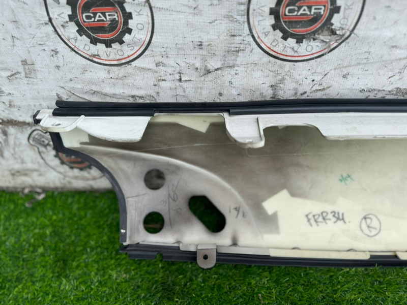 Щечка правая forward FRR32