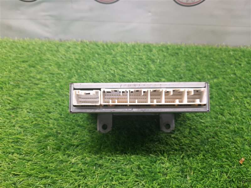 Блок efi CROWN JZS171