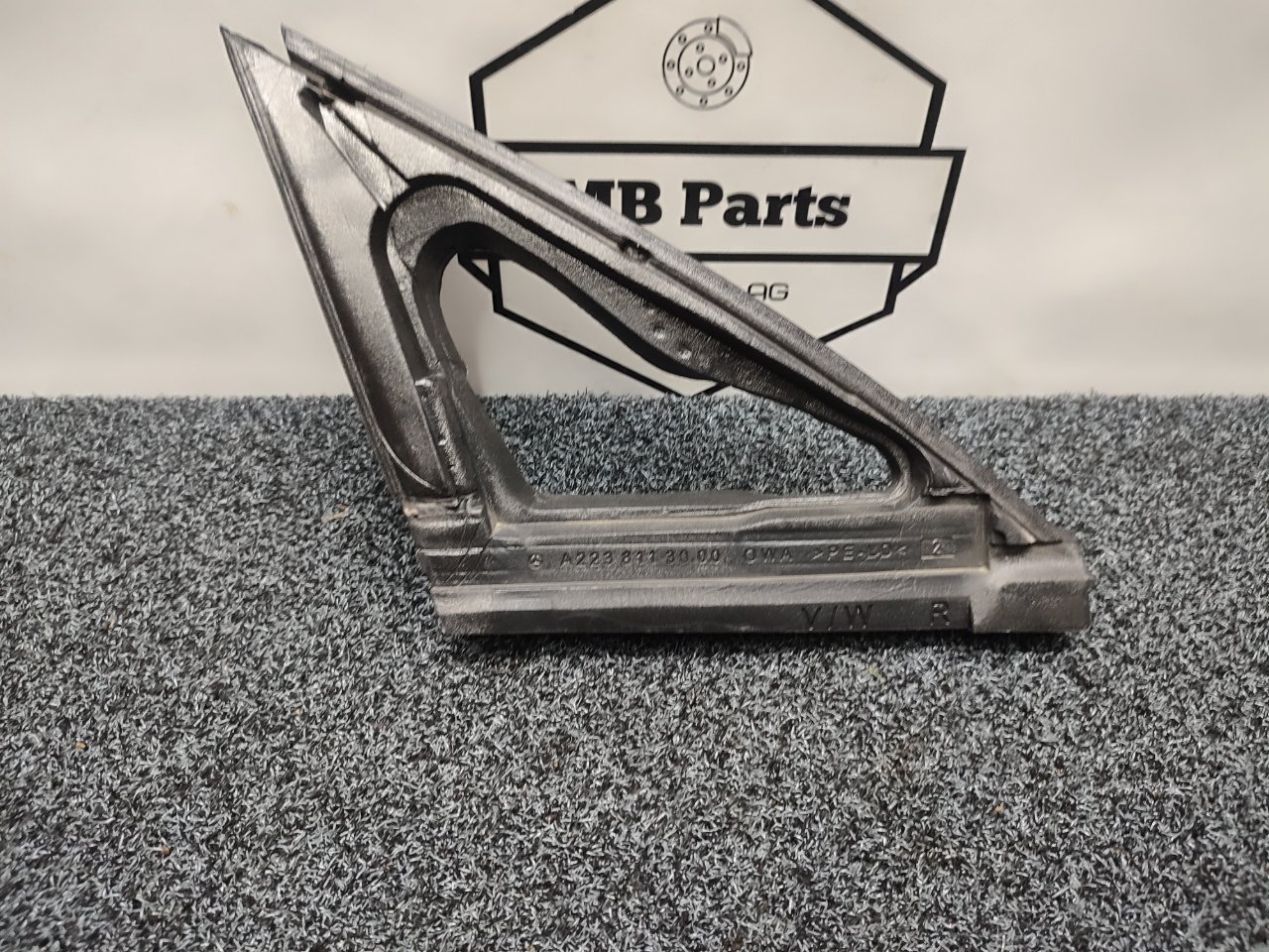 Молдинг двери передней правой Mercedes-Benz S W223 2021 w223 om 656 a2238113000 контрактная