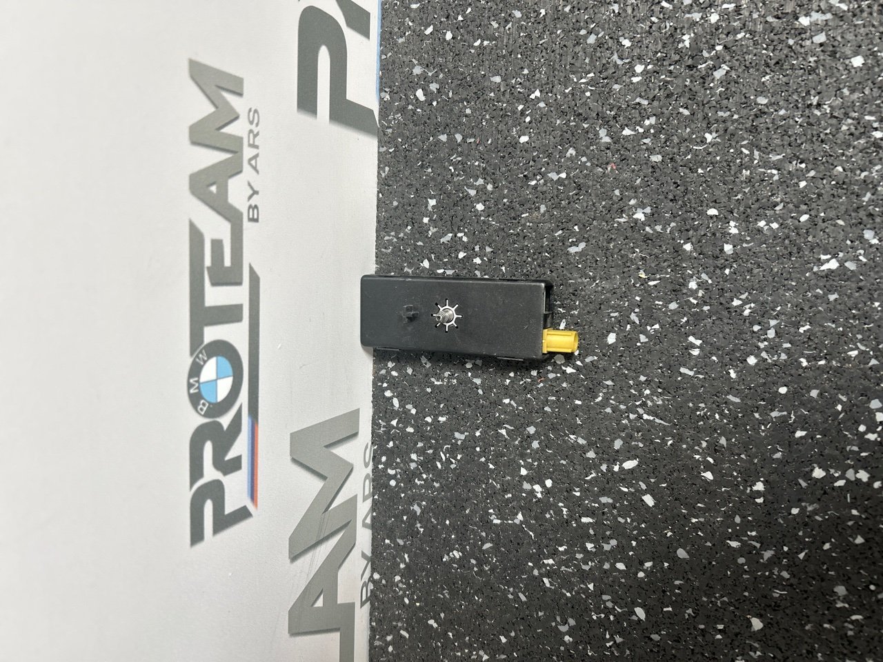 Усилитель антенны 5 2022 G30