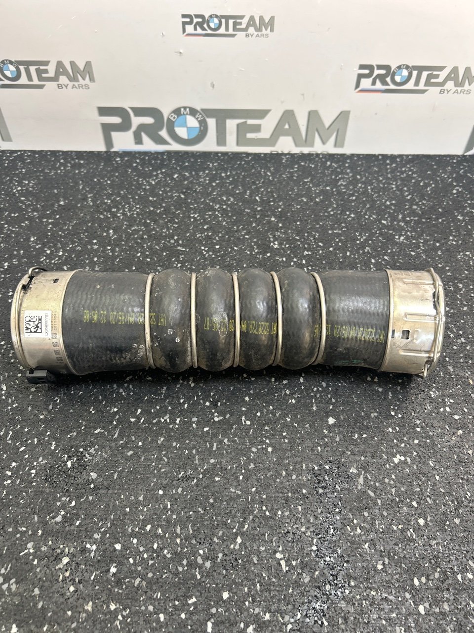 Патрубок интеркулера BMW X3 2020 G01 B47 8580077 контрактная