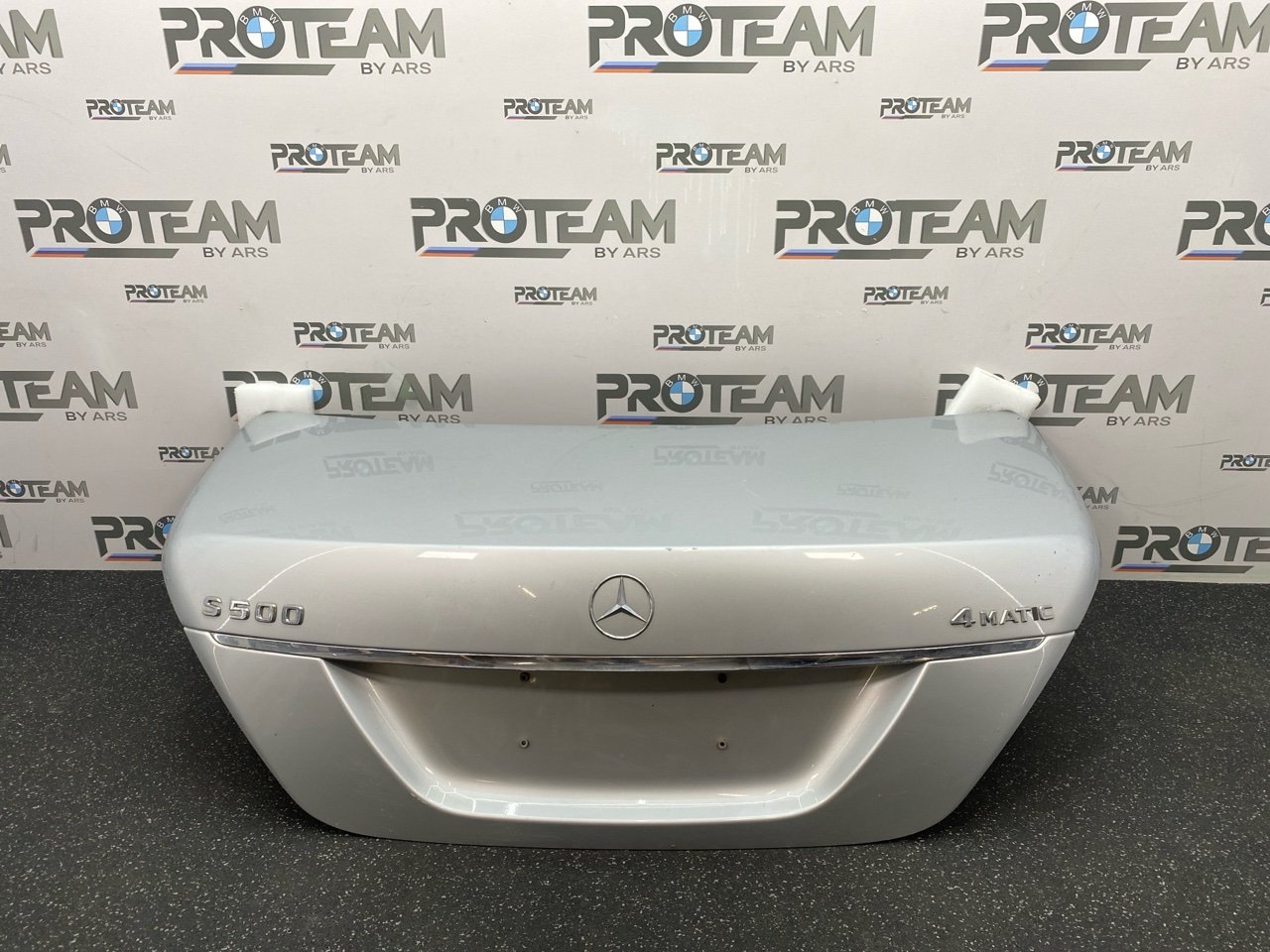 Крышка багажника Mercedes S W221