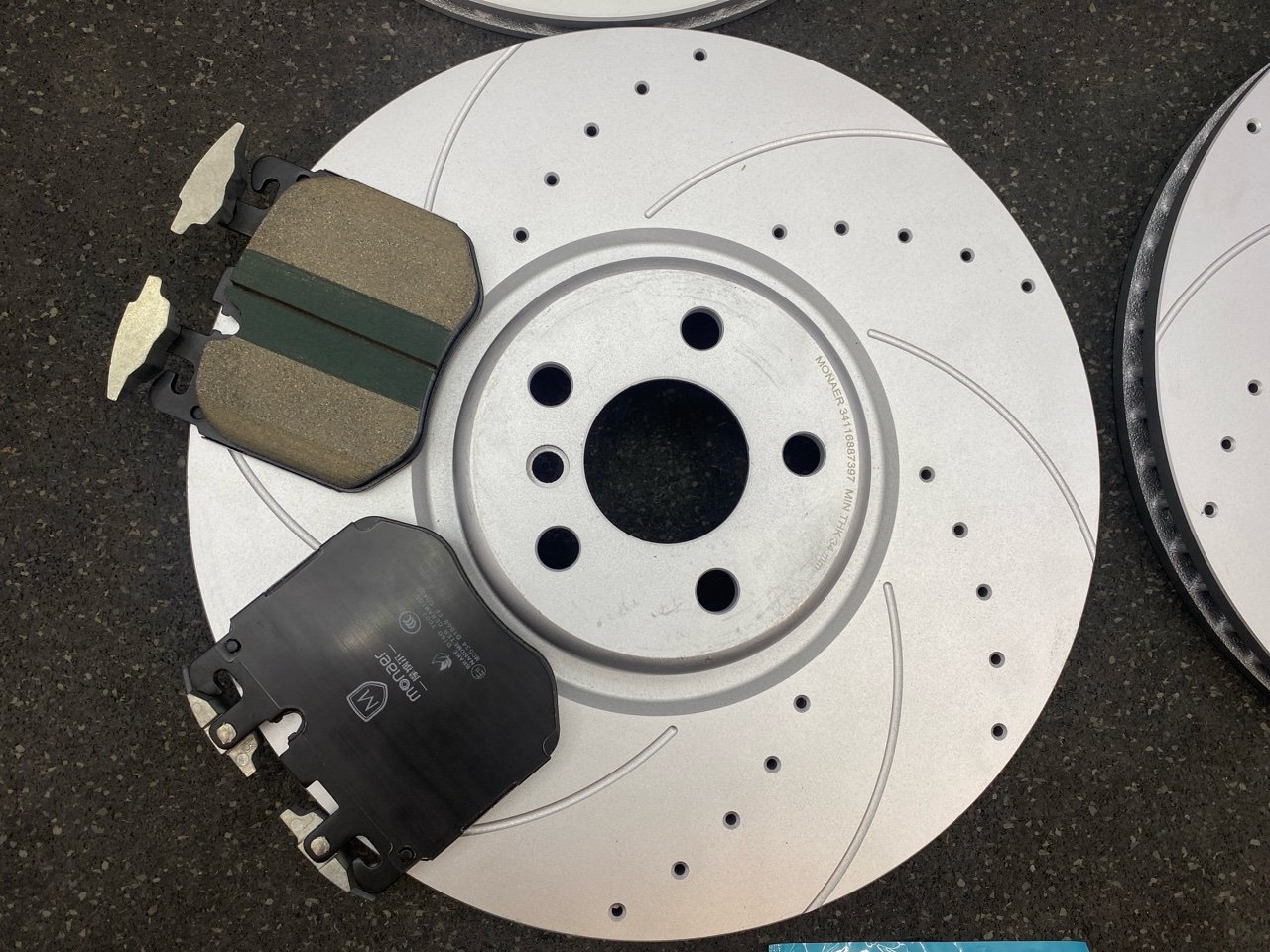 Диск тормозной (комплект) X5 2023 G05