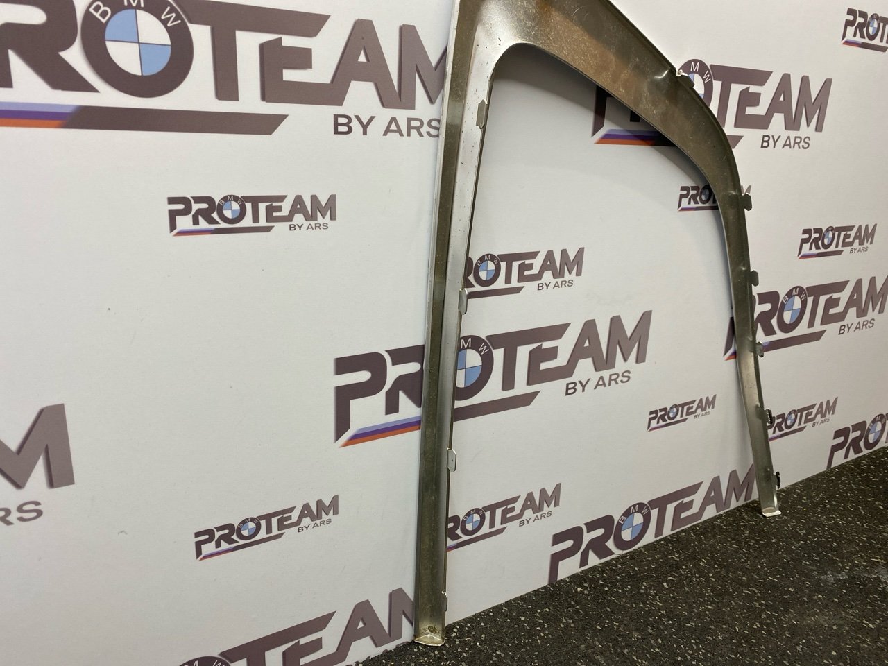 Молдинг стекла двери задней левой наружный X3 2022 G01 Молдинг стекла двери задней левой наружный X3 2022 G01