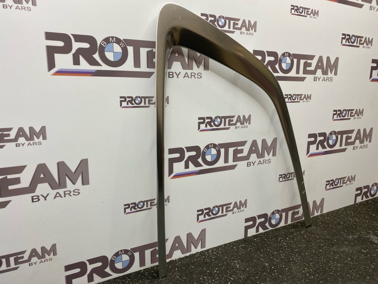 Молдинг стекла двери задней правой наружный X3 2022 G01