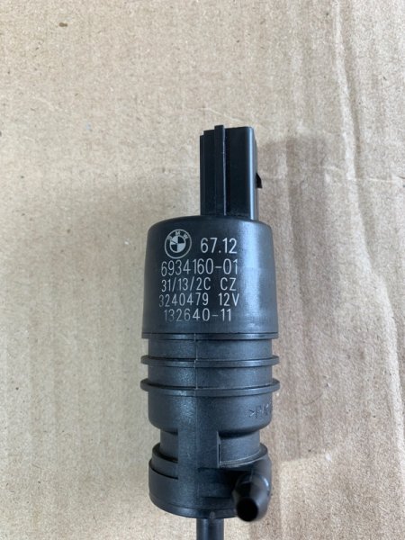 Мотор бачка омывателя 5-Series 528i 2014 F10 LCI N20B20 Мотор бачка омывателя 5-Series 528i 2014 F10 LCI N20B20