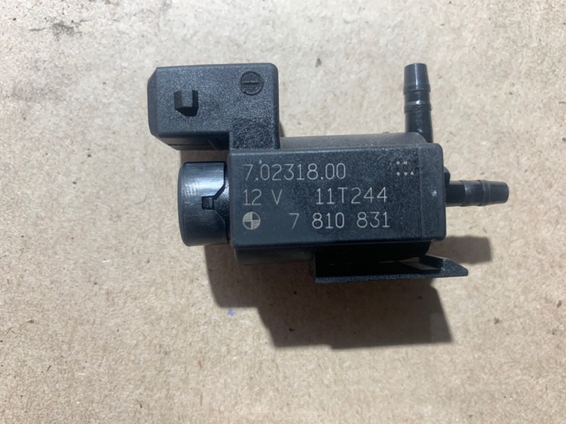Клапан электромагнитный X1 2009 E84 N20B20 A Клапан электромагнитный X1 2009 E84 N20B20 A
