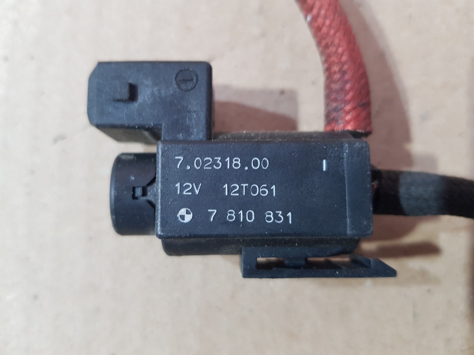 Клапан электромагнитный X5 2012 E70 LCI N57D30A Клапан электромагнитный X5 2012 E70 LCI N57D30A