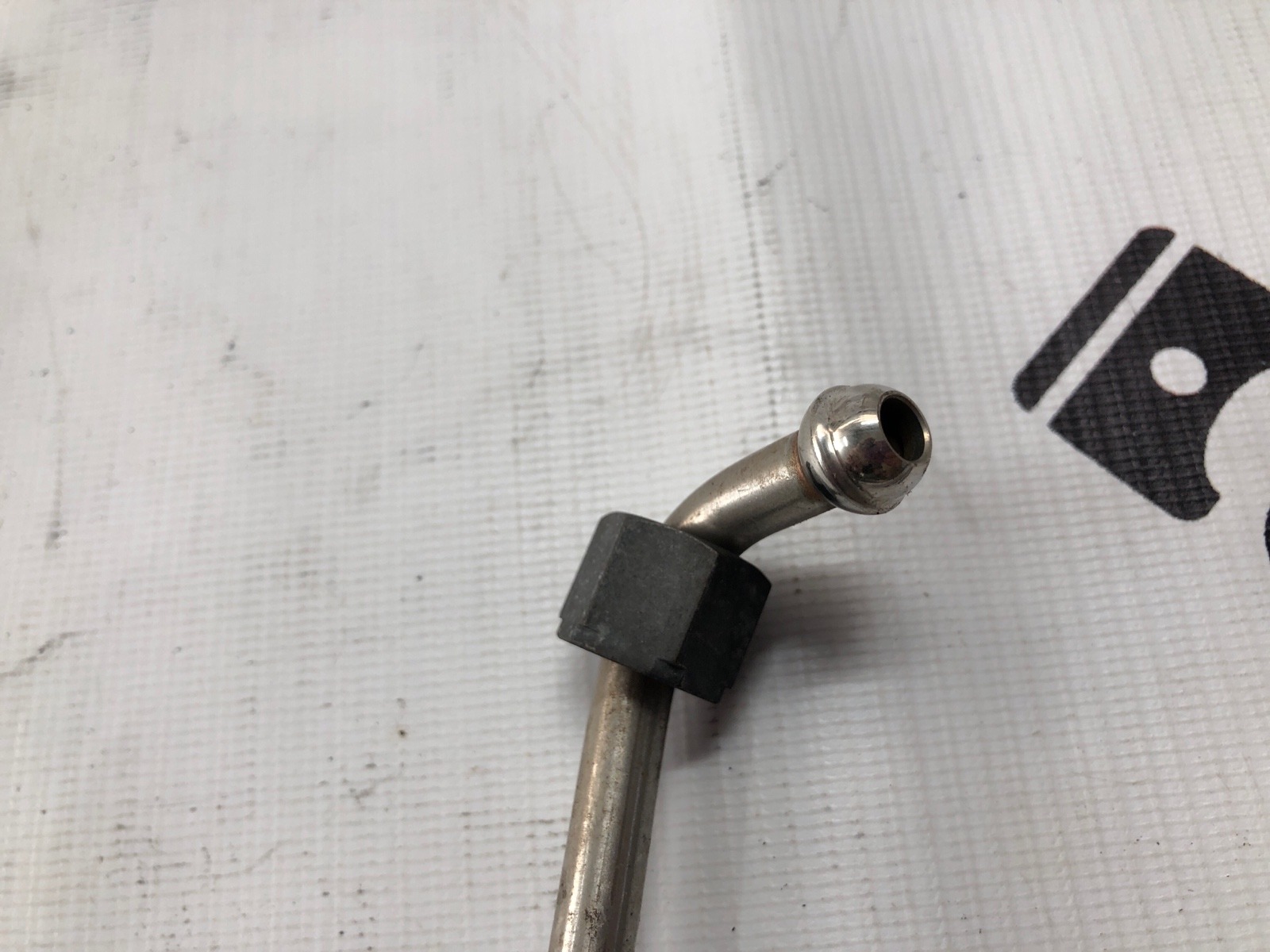 Трубка топливная X1 2015 E84 N20B20A Трубка топливная X1 2015 E84 N20B20A