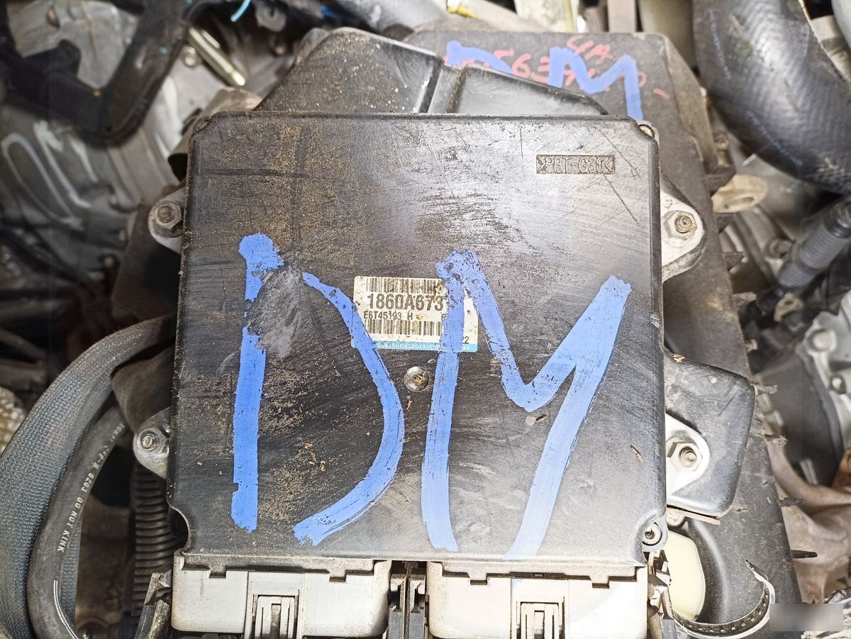 ЭБУ Mitsubishi 4A91 1860A673 контрактная