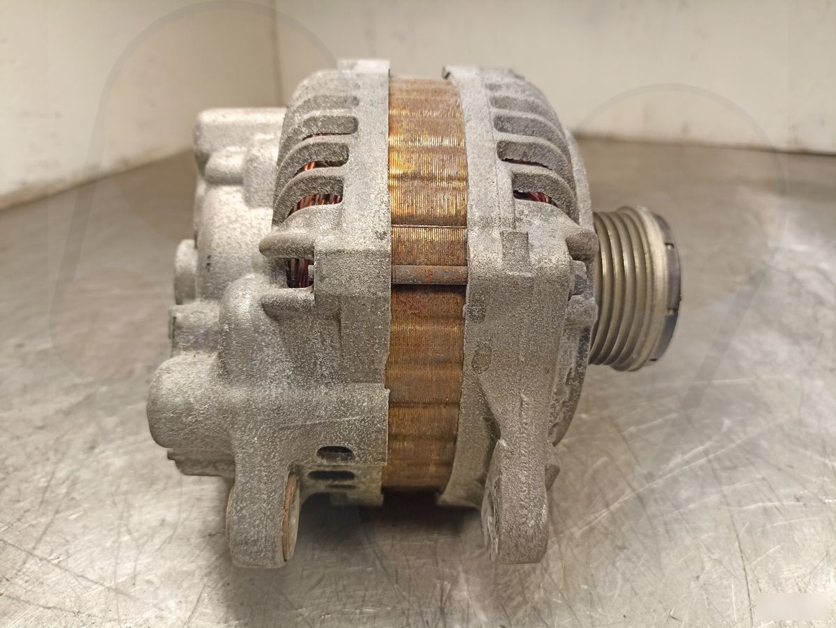 Генератор Mitsubishi 4B12 1800A053 контрактная