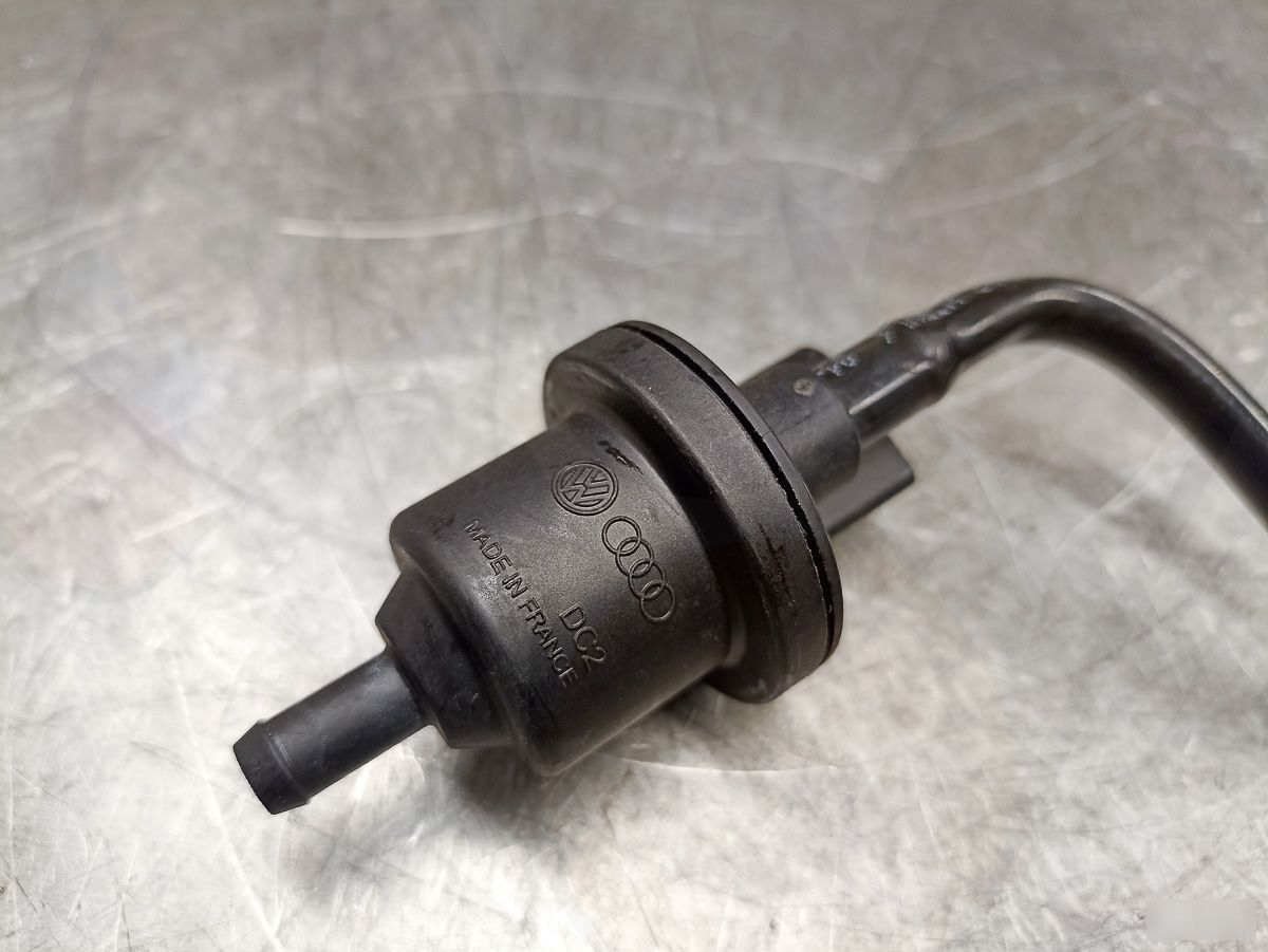 Клапан вентиляции топливного бака