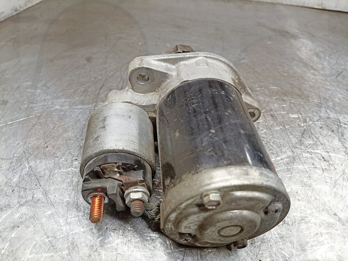Стартер MR994922 Mitsubishi M000T45275ZT