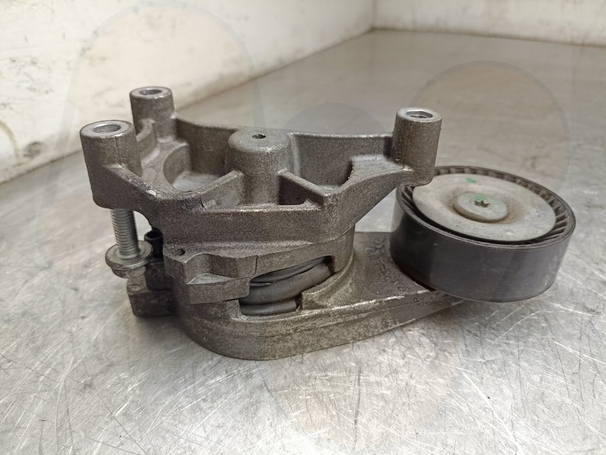 Ролик натяжной 06F903315 VAG