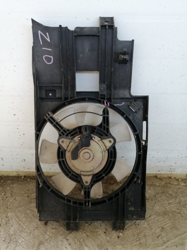 Диффузор радиатора Nissan Cube Z10 (б/у)